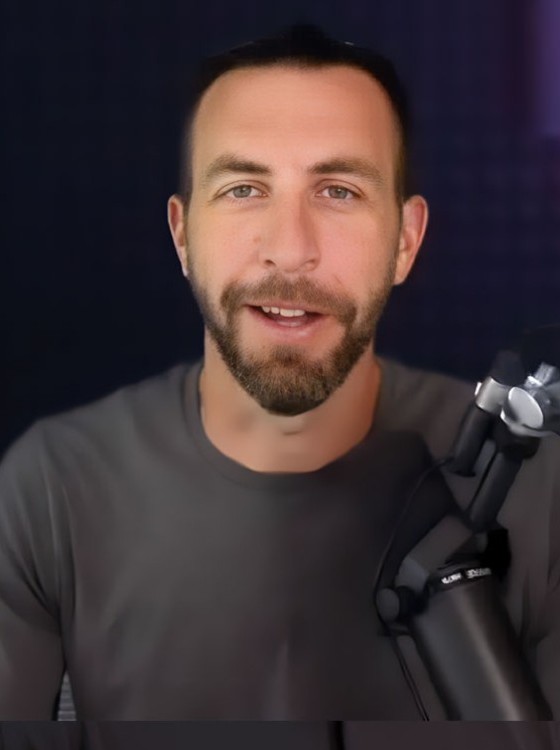 Headshot of Keynote